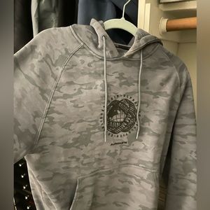 Alphalete sweatshirt